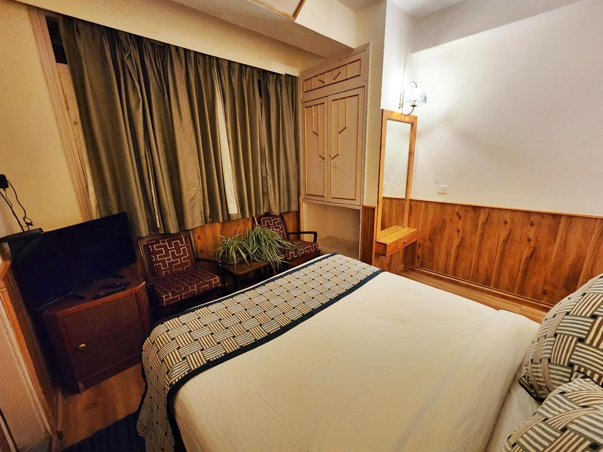 Hotel Pineview Shimla Extérieur photo